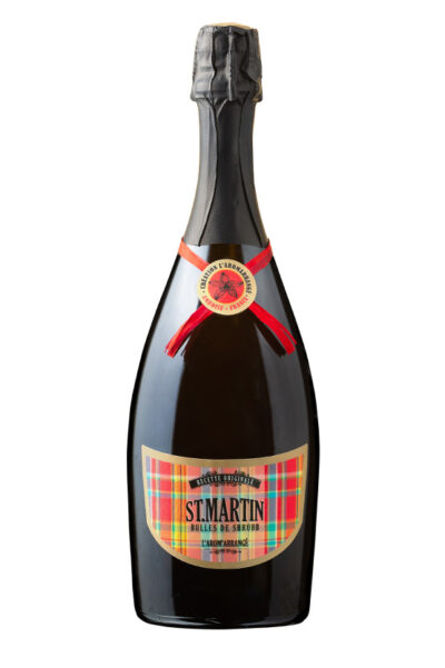 alt="Saint Martin Bulles de Shrubb – vin pétillant artisanal au shrubb et habillage madras"